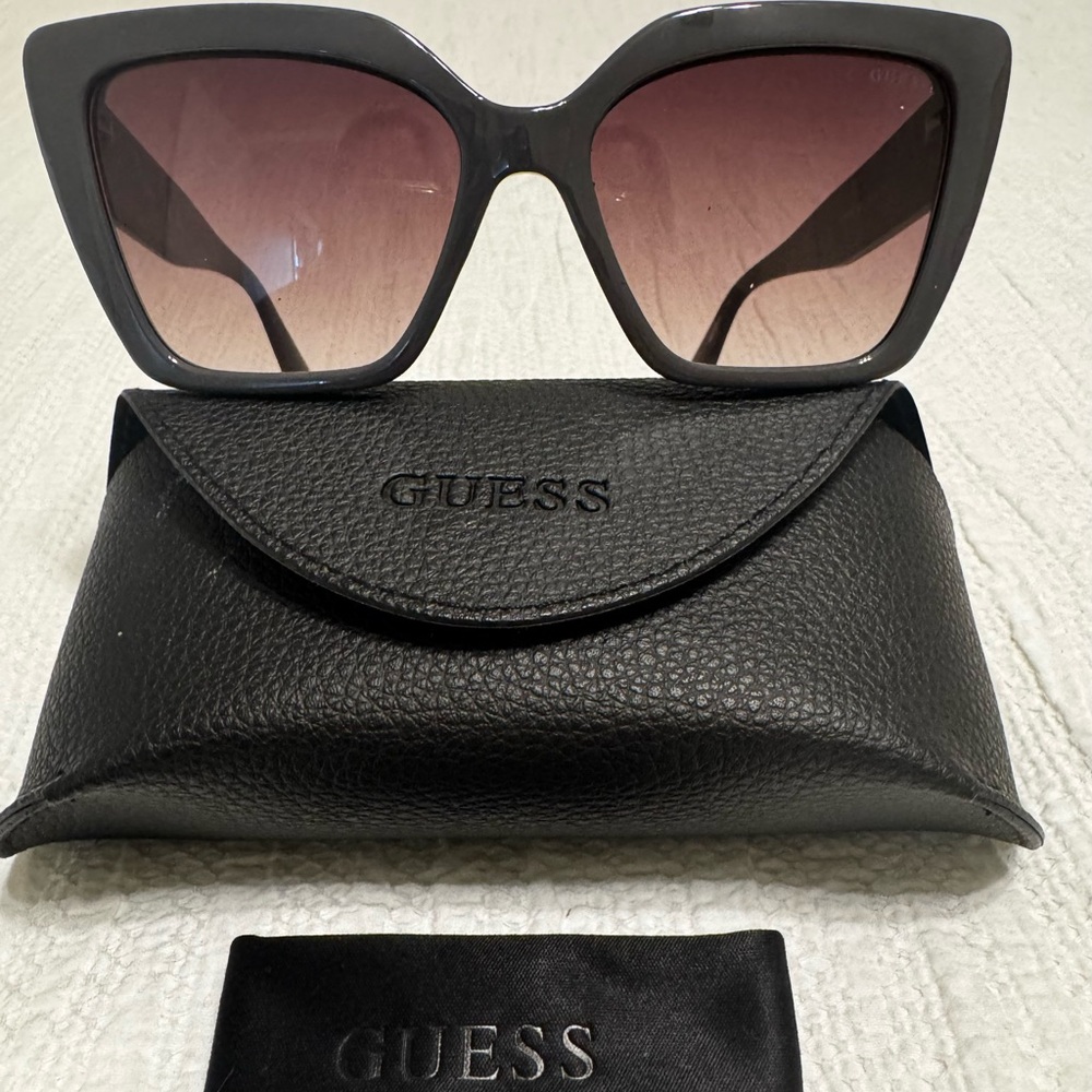 GUESS Oversized Cat Eye Sunglasses Gray w/ Brown Gradient Lenses